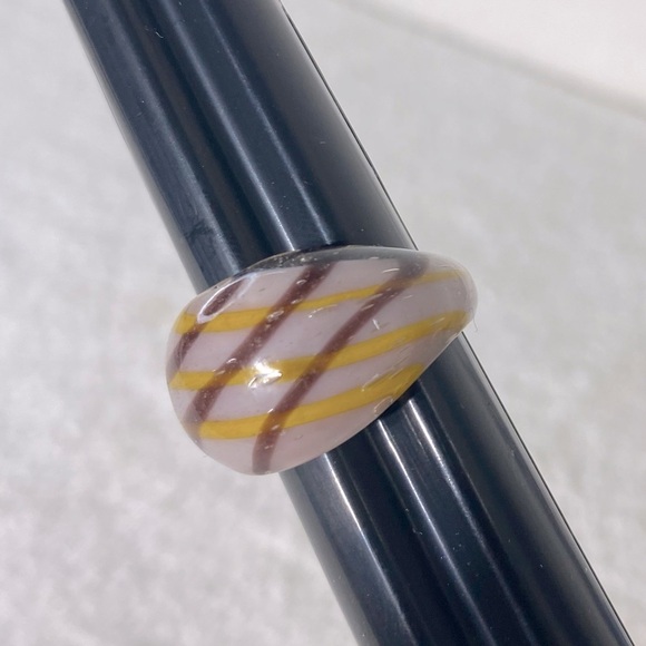 Vintage Art Glass Handmade Brown Cream Yellow Band Ring - Picture 11 of 11